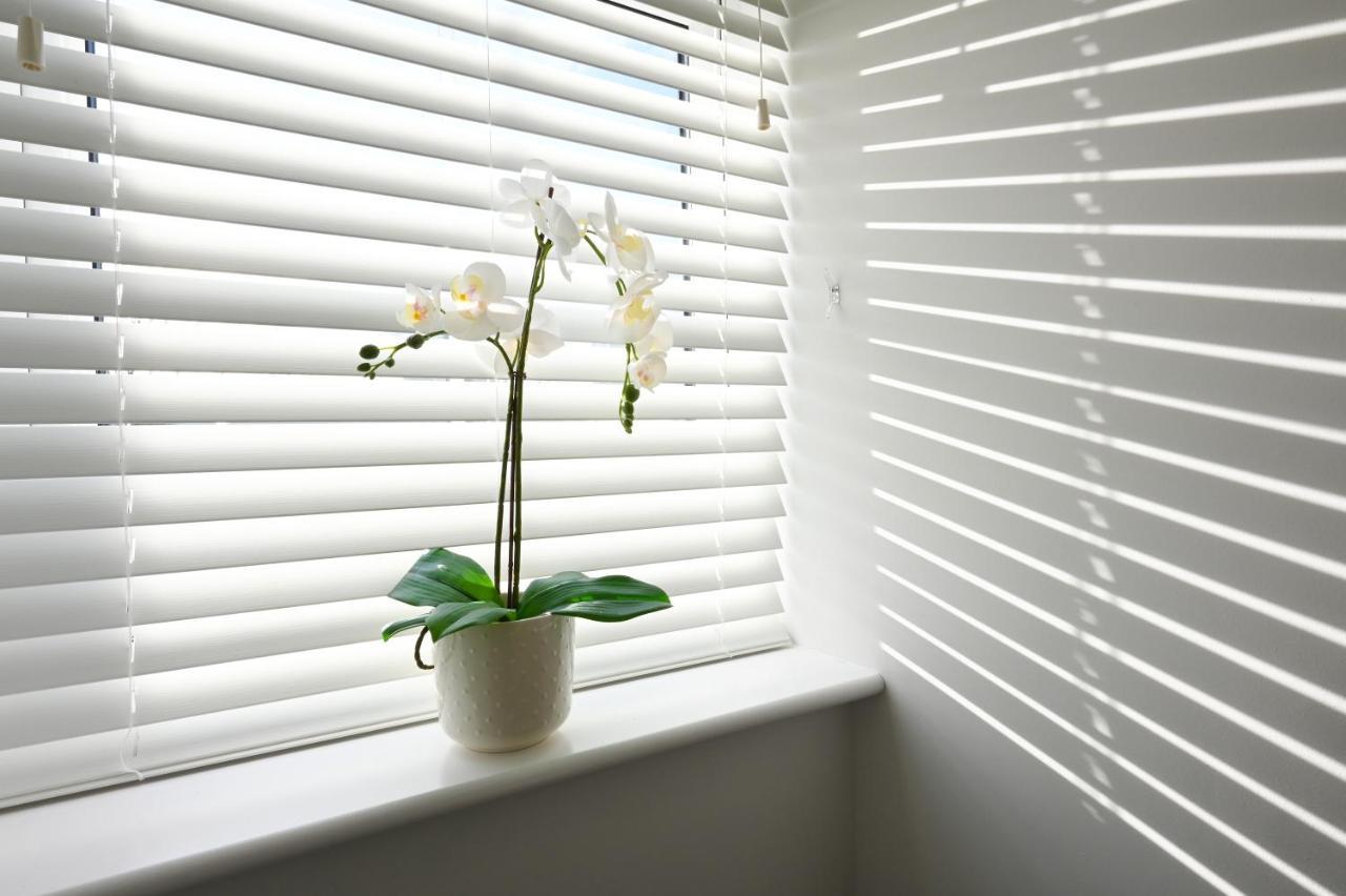 Luxury 4 Bed House With Gated Parking In The Heart Of Birmingham! Apartment Exterior photo