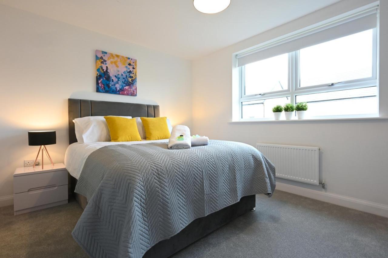 Luxury 4 Bed House With Gated Parking In The Heart Of Birmingham! Apartment Exterior photo