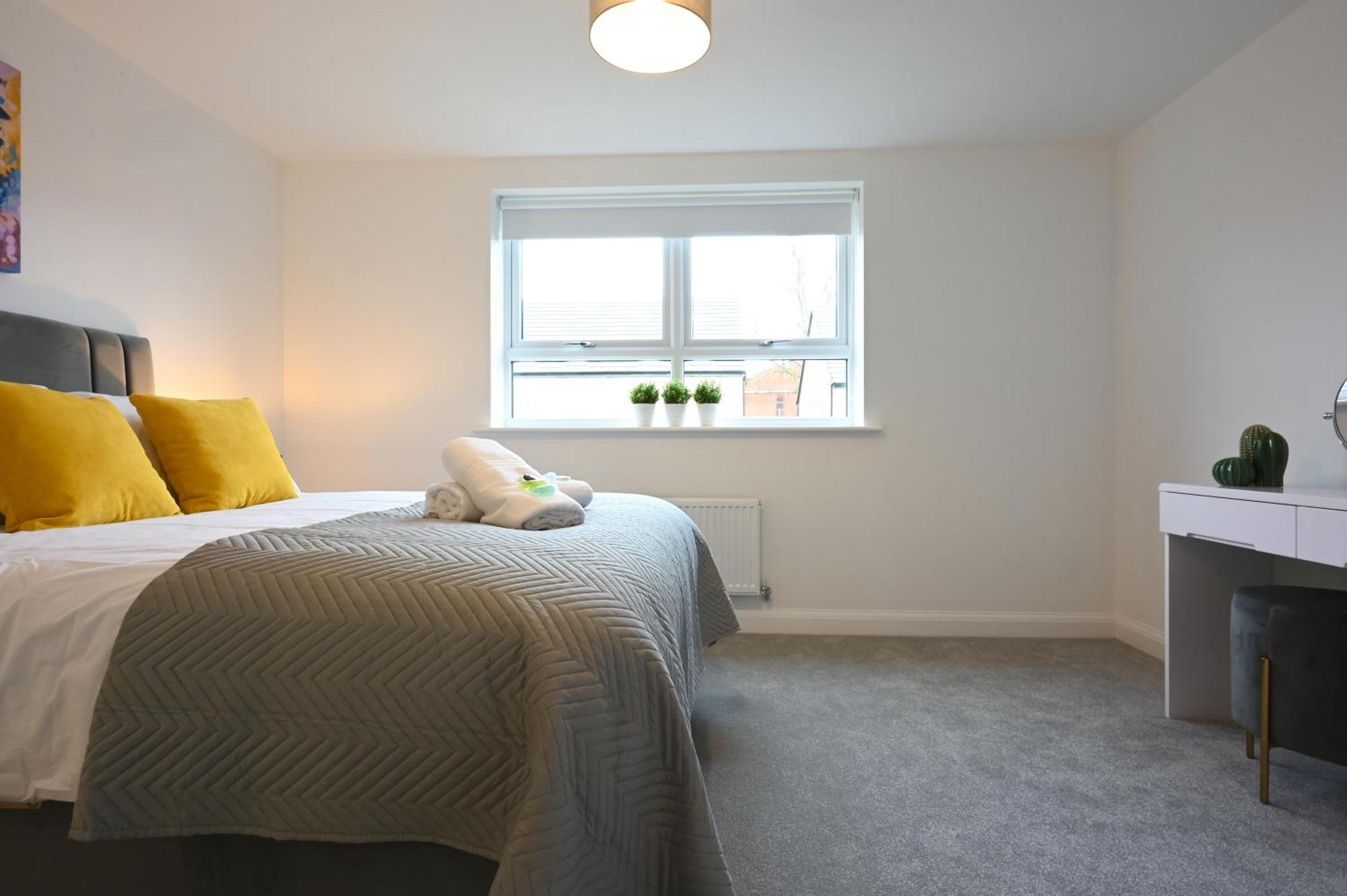 Luxury 4 Bed House With Gated Parking In The Heart Of Birmingham! Apartment Exterior photo